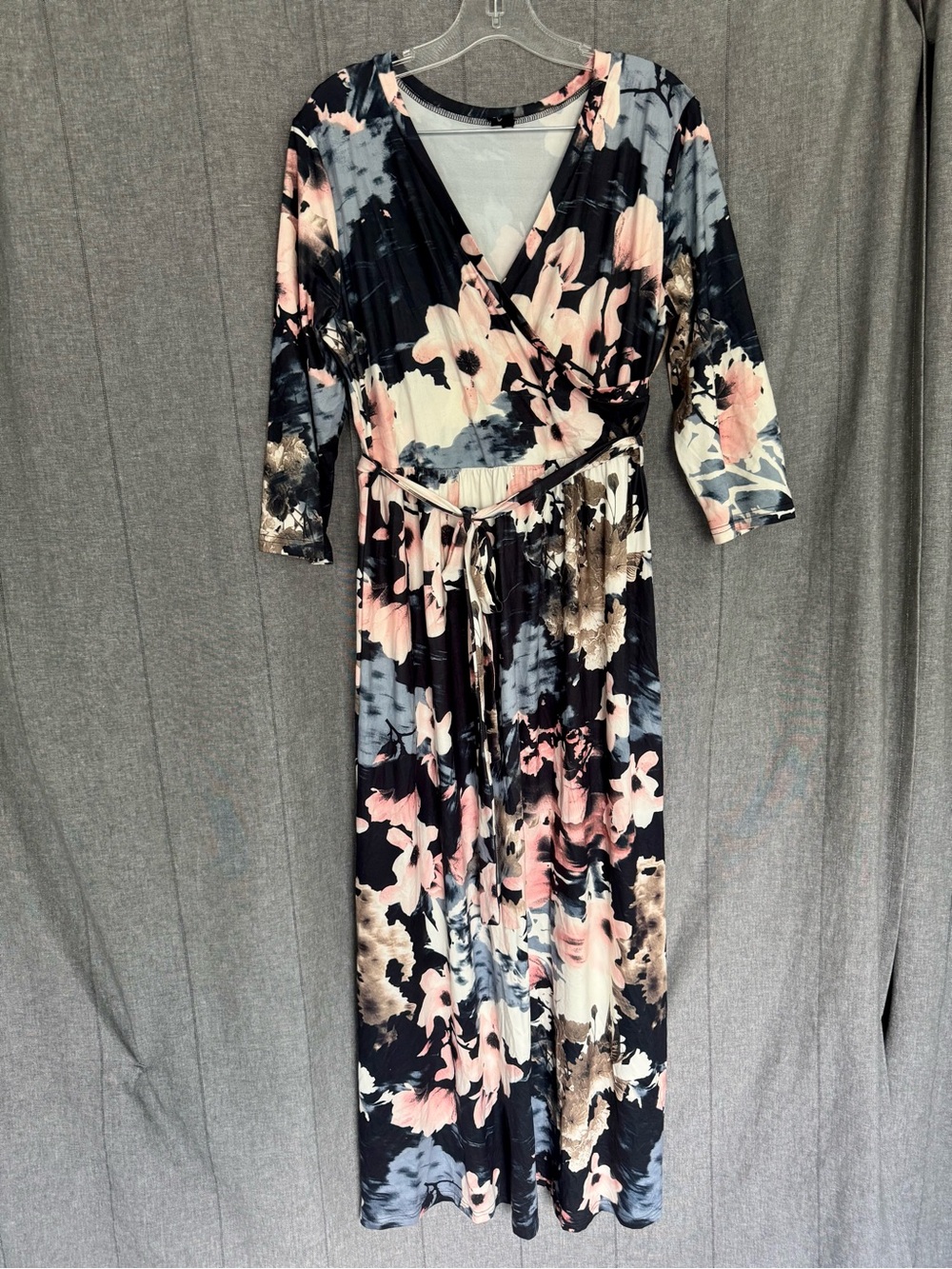 Zattcas Soft Comfortable Women’s Floral Maxi Dress With 3/4 Sleeves Size Large